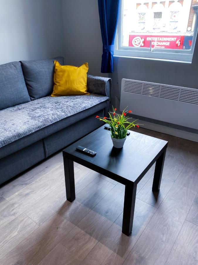 Stylish 1 Bedroom Flat In Wood Green Londen Buitenkant foto